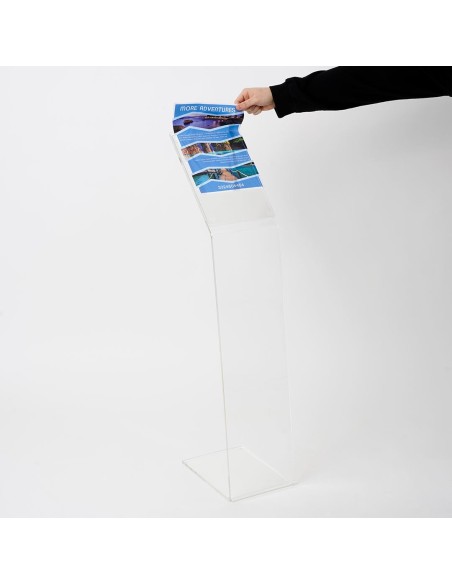 leggio trasparente per esporre comunicazioni