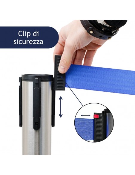 Colonnina segnapercorso con clip di sicurezza e nastro blu