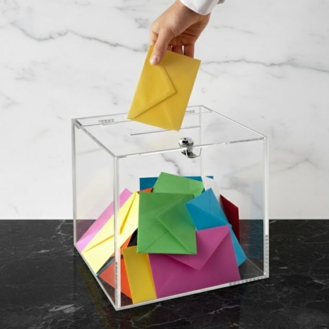 urna in plexiglass con lettere - DANIELI
