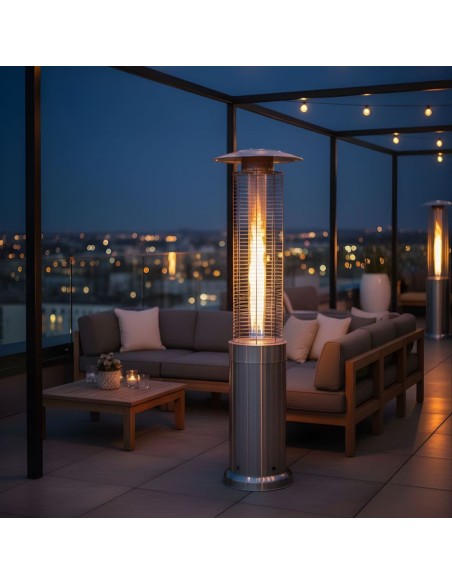 Stufa a fungo a gas riscaldante su terrazza panoramica di un ristorante