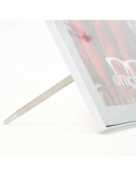 Espositore per Avvisi a LED con Apertura Magnetica da Banco o da Parete