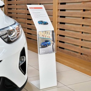 Espositore a leggio in metallo con tasca A4 e tasca porta depliant - DANIELI